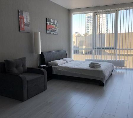 Apartmant In Smart Plaza Kiev Buitenkant foto